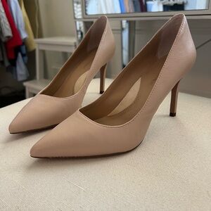 BANANA REPUBLIC Madison 12-Hour Pump